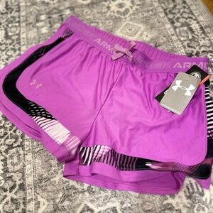 NWT Under Armour Shorts, Kids size X-Large